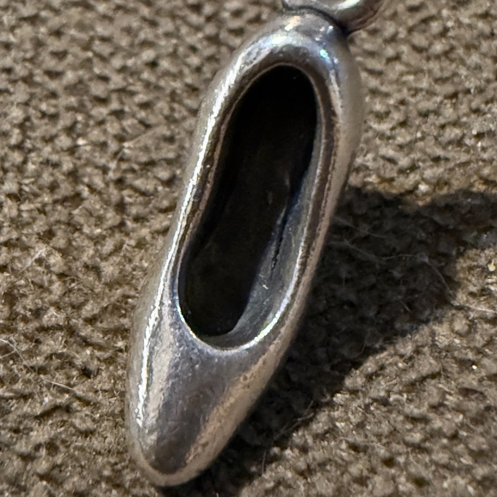 James Avery Retired High Heel preowned cut - Picture 4 of 11